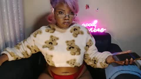 nudeberries515 online show from November 26, 1:47 am