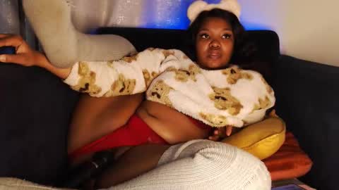 nudeberries515 online show from April 30, 3:22 am
