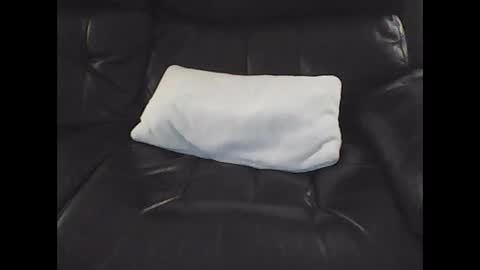 Snapshot of nudestud887 chatting on January 16, 4:17 am nudestud887 online show from January 16, 4:17 am