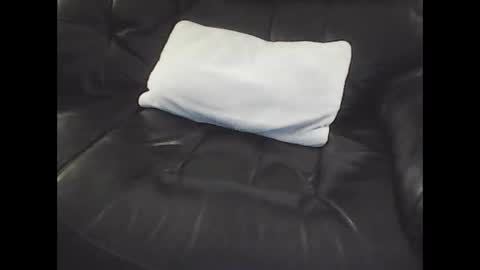 Snapshot of nudestud887 chatting on January 28, 4:29 am nudestud887 online show from January 28, 4:29 am