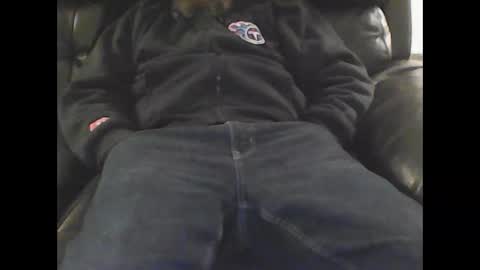 Snapshot of nudestud887 chatting on January 17, 3:23 am nudestud887 online show from January 17, 3:23 am