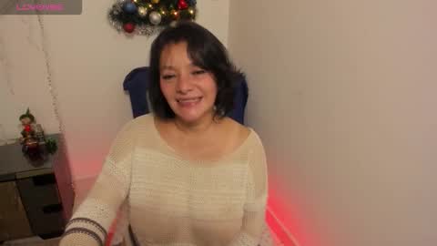 nuit_rose online show from December 17, 2:40 am