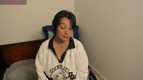 nuit_rose online show from March 4, 1:45 am