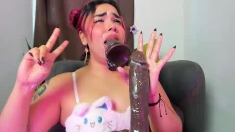 Nia online show from March 14, 10:47 pm