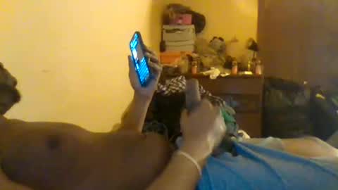 nycguy271 online show from April 1, 8:37 am