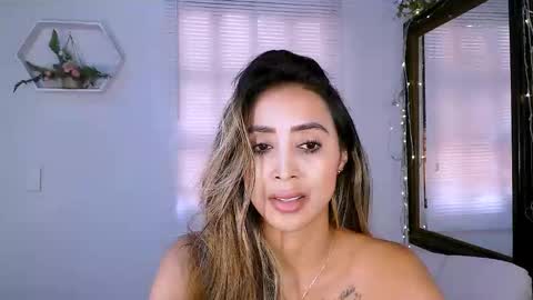 Snapshot of nycole_1988 chatting on October 8, 6:47 pm Nycole online show from October 8, 6:47 pm