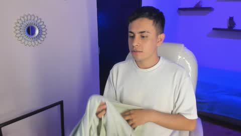 nyko_ds online show from November 12, 4:26 am