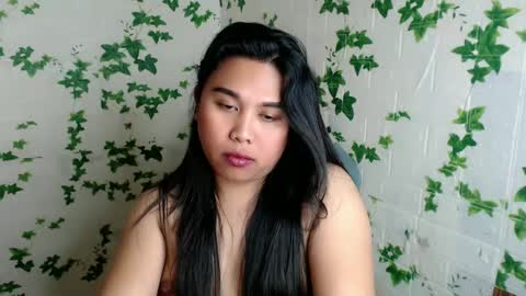 Snapshot of nylecummer chatting on February 14, 10:25 pm nylecummer online show from February 14, 10:25 pm