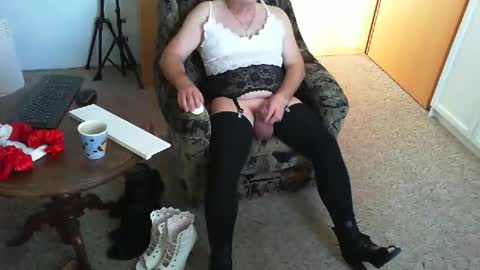 Strumpfhose online show from April 23, 12:29 pm