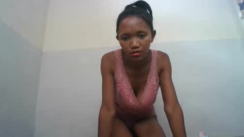 nympholinha online show from February 18, 8:49 am