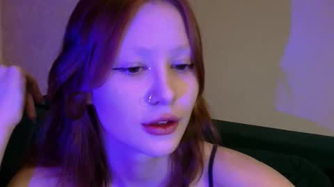 nyra_thira online show from March 3, 3:08 pm