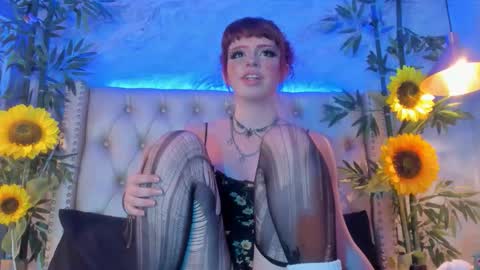 nyssawoodd online show from October 4, 2:59 pm