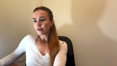 Snapshot of nyxelia_ chatting on October 8, 8:20 am Anastasia online show from October 8, 8:20 am