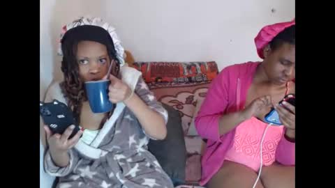 obsessedmimi online show from April 15, 10:07 am