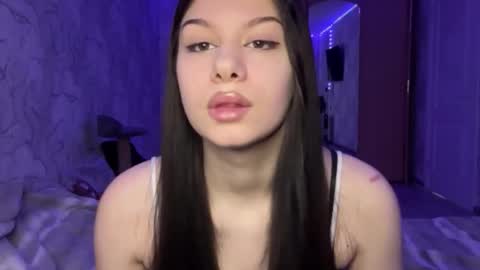 Amelia online show from November 19, 8:13 am