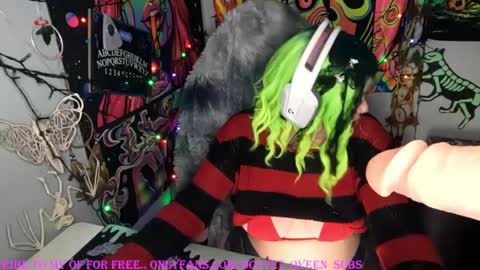 Snapshot of occvlt_qveen chatting on September 28, 11:58 pm occvlt qveen online show from September 28, 11:58 pm