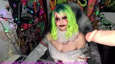 Snapshot of occvlt_qveen chatting on October 14, 4:59 am occvlt qveen online show from October 14, 4:59 am