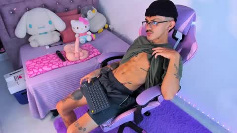 Cris online show from April 26, 4:10 am