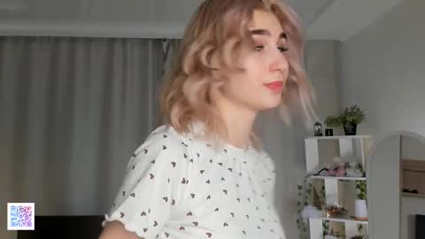 Emily online show from February 27, 7:08 am