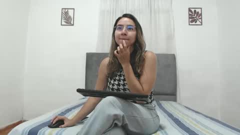 Val online show from February 20, 2:19 pm