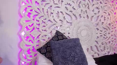 Ana  online show from October 8, 11:38 am