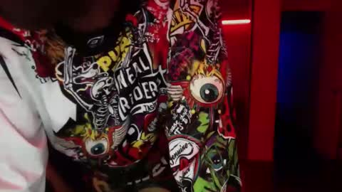 Money online show from November 28, 12:01 pm