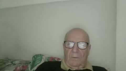 oggi95 online show from December 3, 4:29 pm