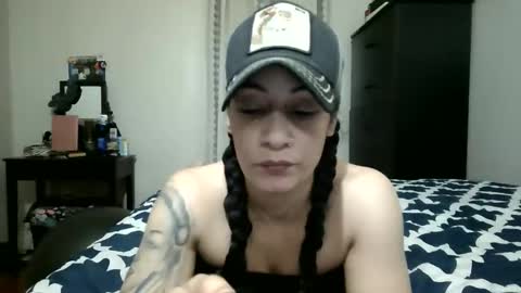 Lit en Cama online show from December 18, 5:25 am