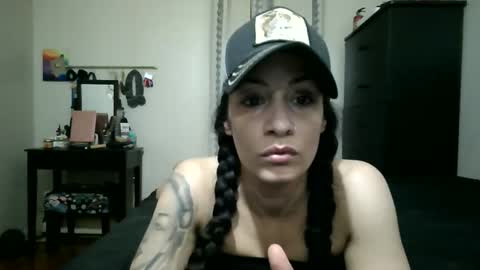 Snapshot of oglitcouple chatting on October 18, 5:11 am Lit en Cama online show from October 18, 5:11 am