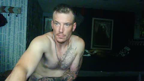 Snapshot of oh_you_know69 chatting on September 27, 10:57 am who dares toss me some tips lets have fun online show from September 27, 10:57 am