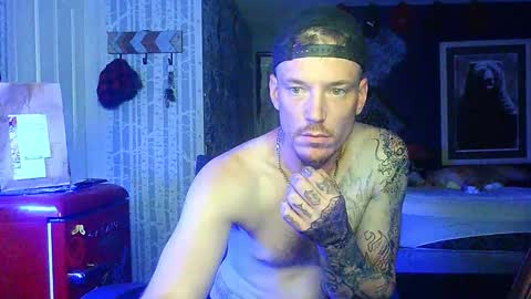 Snapshot of oh_you_know69 chatting on October 1, 9:52 am who dares toss me some tips lets have fun online show from October 1, 9:52 am