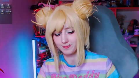 Snapshot of ohclementinee chatting on January 6, 12:46 pm Clementine Clem online show from January 6, 12:46 pm