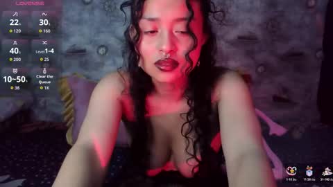 Nina online show from November 14, 12:13 am