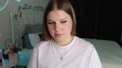 Caitlyn or Catie online show from October 6, 1:56 am