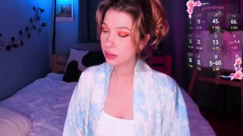 Snapshot of ohmymiami_ chatting on January 25, 6:57 pm Light online show from January 25, 6:57 pm