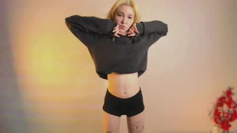 Emi and Ohpi online show from March 30, 2:17 pm