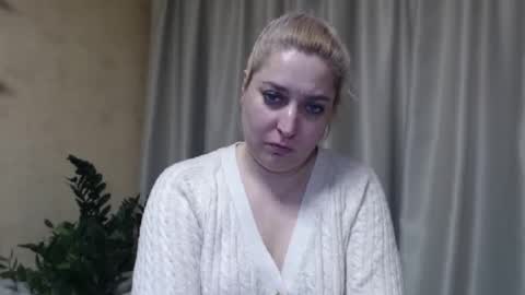 Snapshot of ohsweetiren chatting on February 26, 10:16 am Iren online show from February 26, 10:16 am