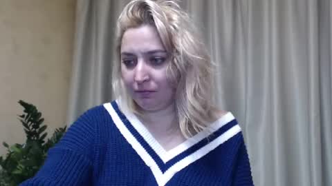 Snapshot of ohsweetiren chatting on February 27, 10:11 am Iren online show from February 27, 10:11 am