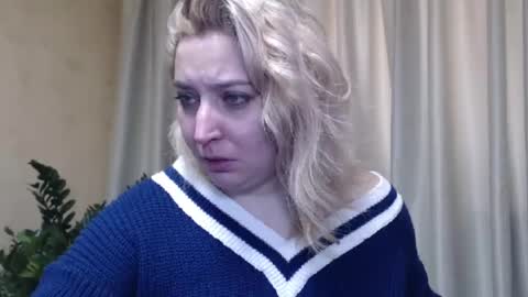Snapshot of ohsweetiren chatting on February 27, 7:08 am Iren online show from February 27, 7:08 am