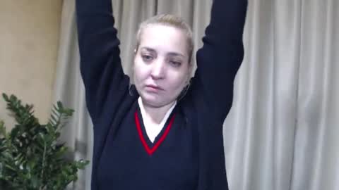 Mari online show from November 26, 2:58 pm