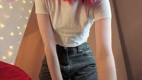 Yumi online show from January 8, 8:36 pm