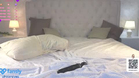 Yumi online show from February 19, 9:58 pm