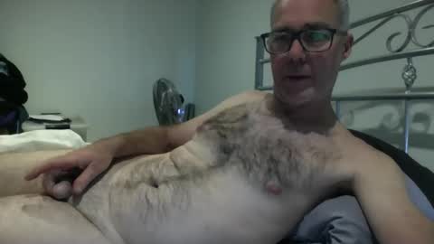 oiledcouple1 online show from September 18, 9:46 am