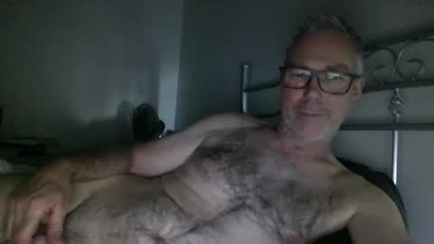 oiledcouple1 online show from September 21, 9:46 am