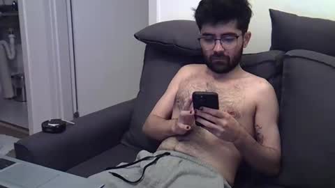 Snapshot of olavioneto chatting on October 23, 10:32 pm hairyBRboy online show from October 23, 10:32 pm
