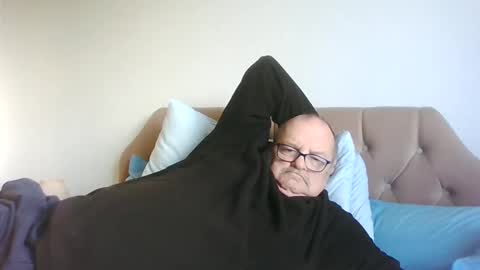 old_fkr online show from February 24, 12:37 pm