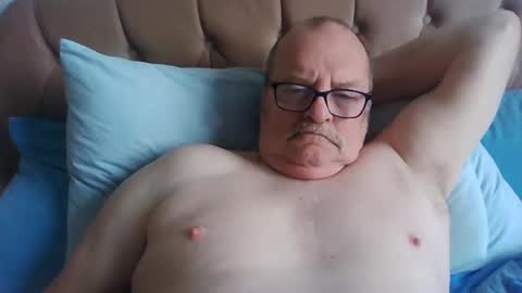 old_fkr online show from February 25, 9:42 am