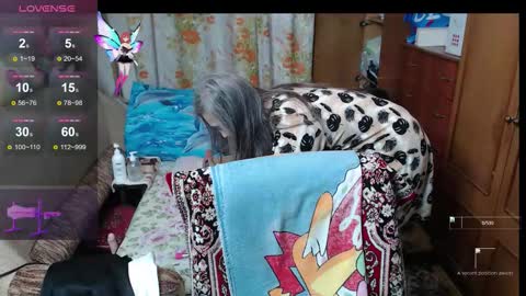Snapshot of olguscha chatting on October 15, 11:00 am Olguscha online show from October 15, 11:00 am
