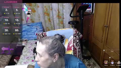 Snapshot of olguscha chatting on October 7, 12:23 pm Olguscha online show from October 7, 12:23 pm