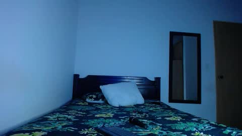 Oliver and MeganIndependent online show from February 21, 7:11 am